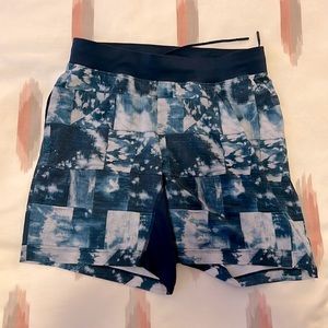 Mens Lululemon Short Large